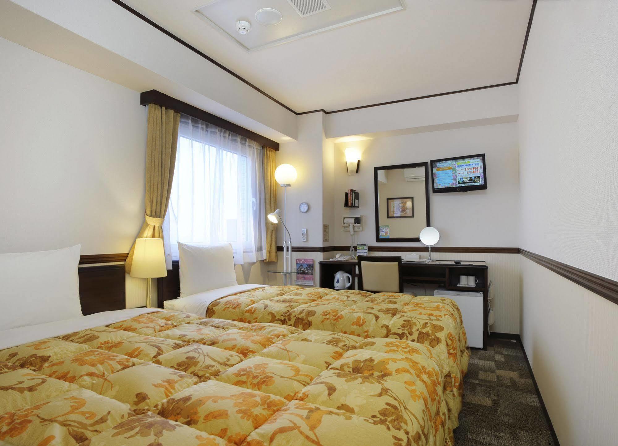 Toyoko Inn Sendai Higashi-Guchi No.1 Exterior foto